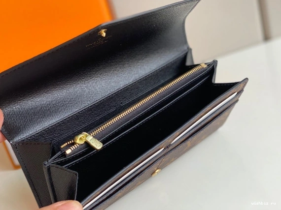 WIS VUITTON WALLET SARAH LOUIS 1122